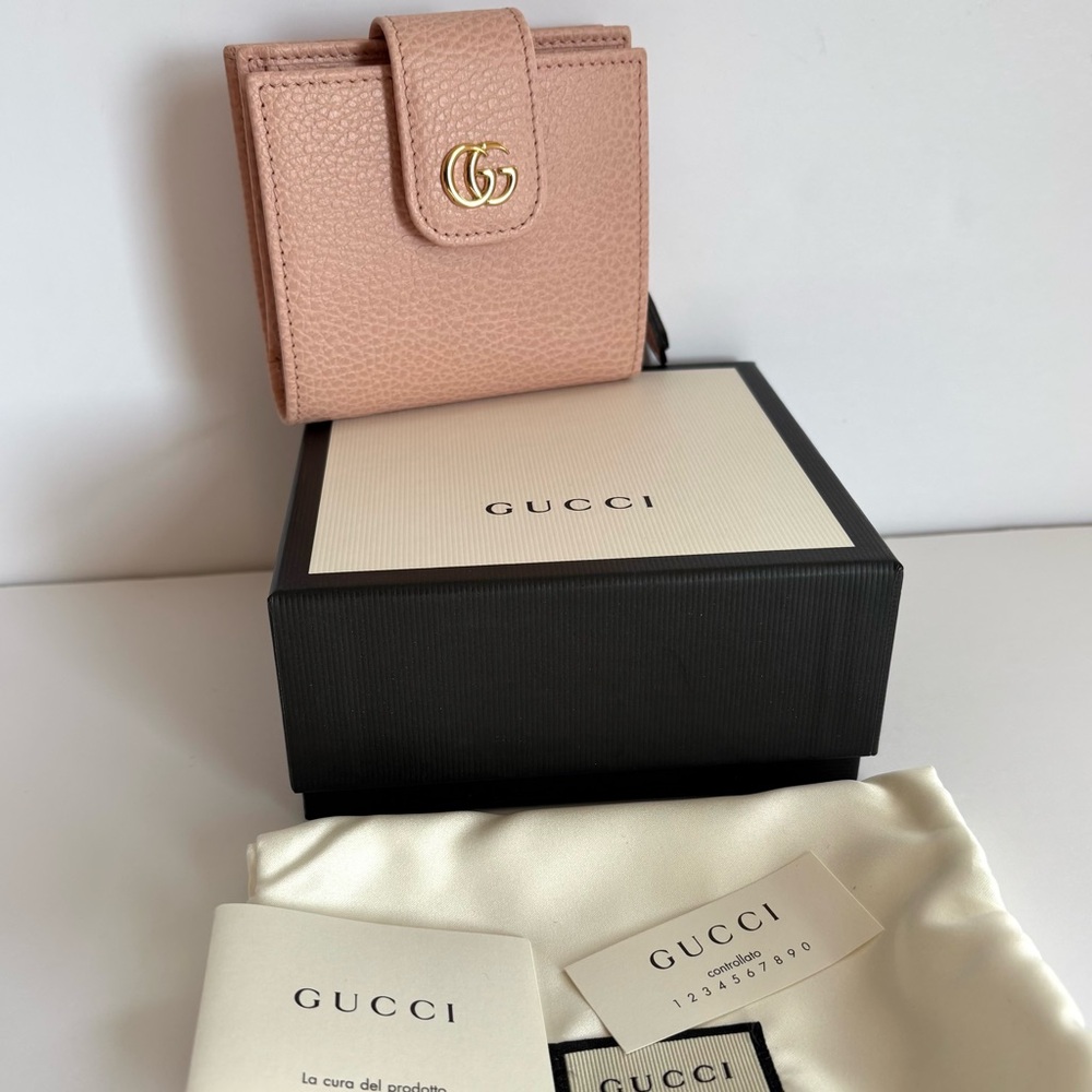 👜 NWT Gucci GG Marmont Bifold Wallet  – Pink Beige Leather 523193